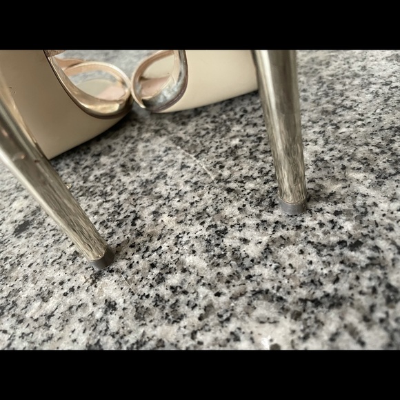 Ovyé Designer heels - Picture 7 of 8